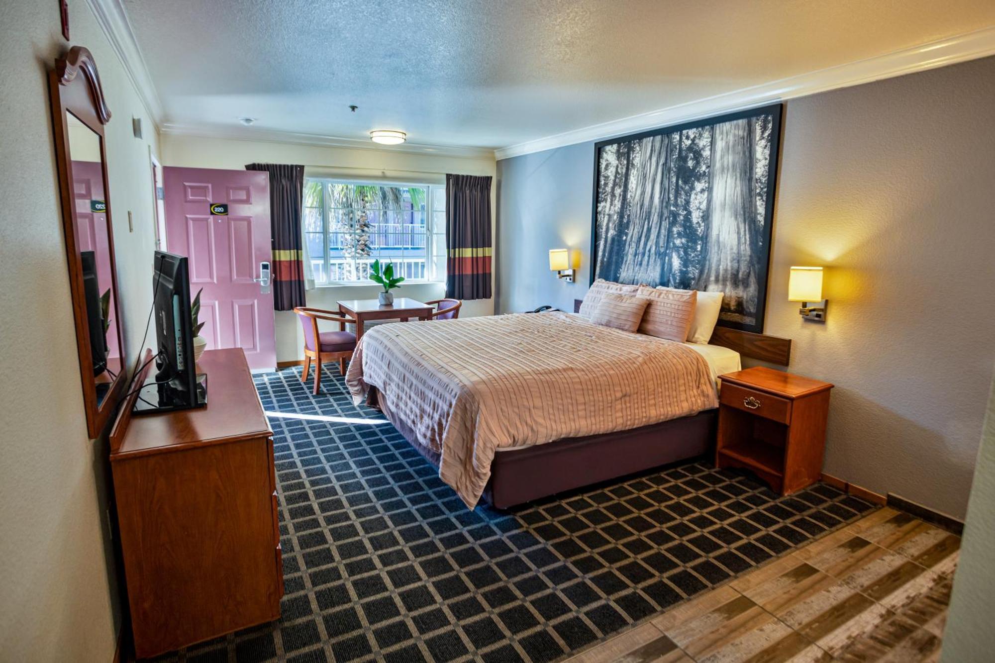 Creekside Inn & Suites Willits Exterior photo