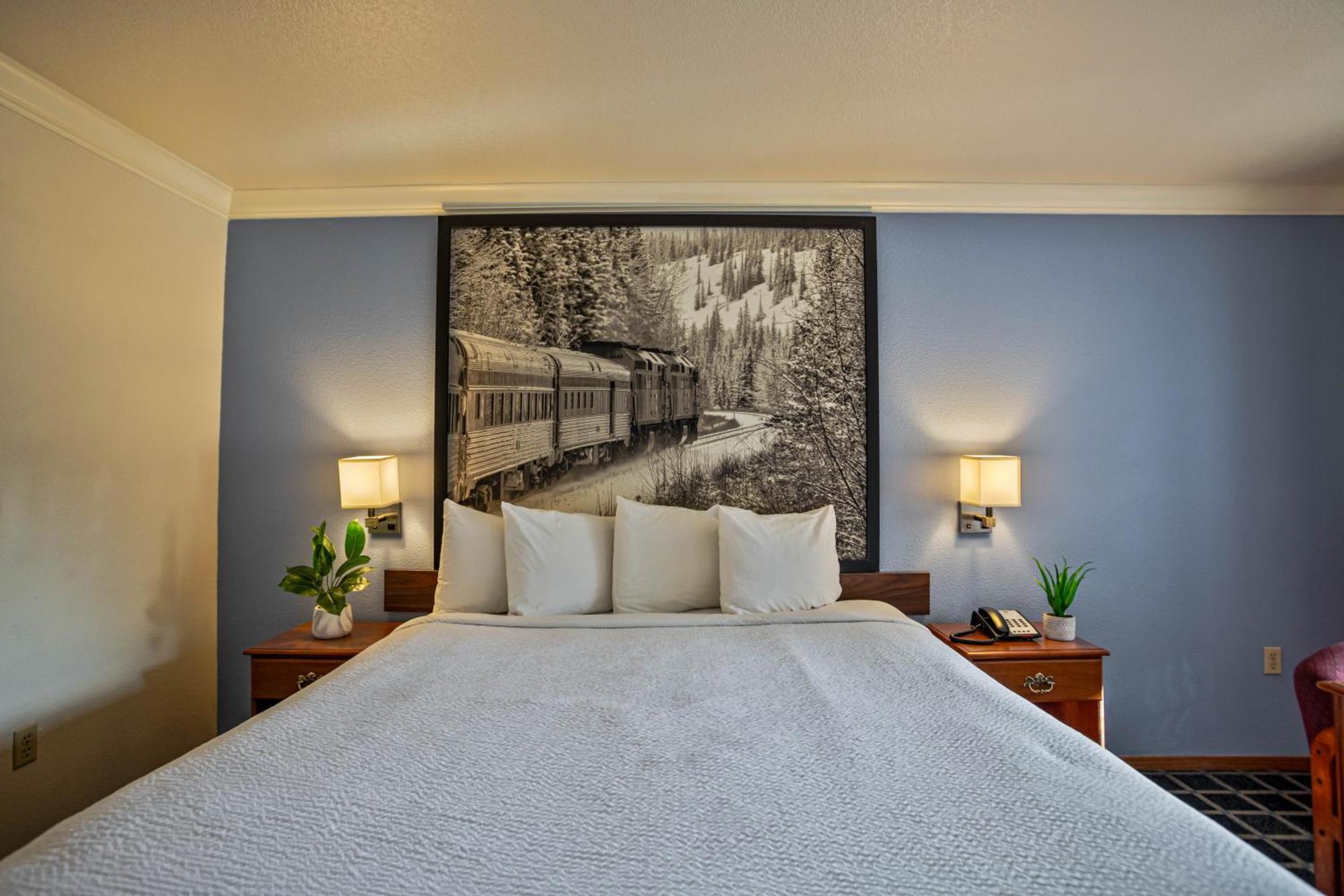 Creekside Inn & Suites Willits Exterior photo